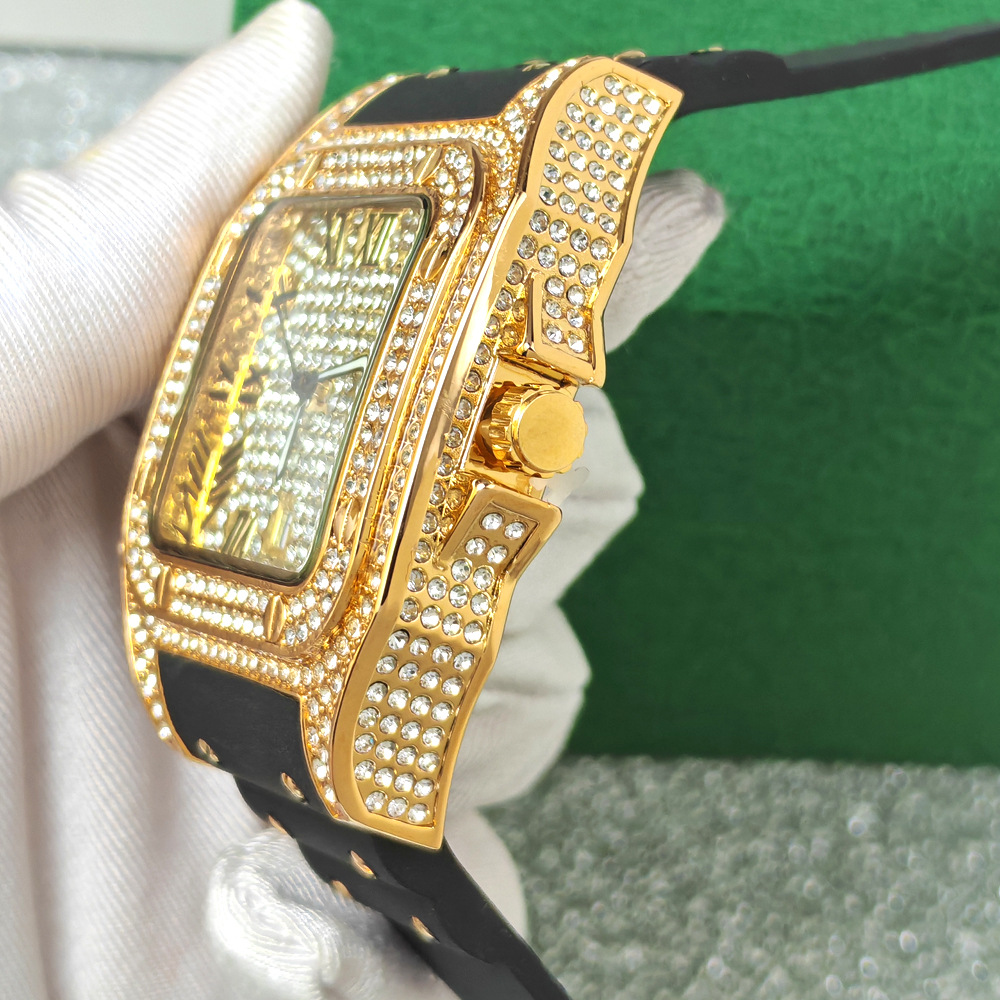 Zegarek kwarcowy męski Hip Hop – Luxury Watch With Rubber Strap recenzja i cena